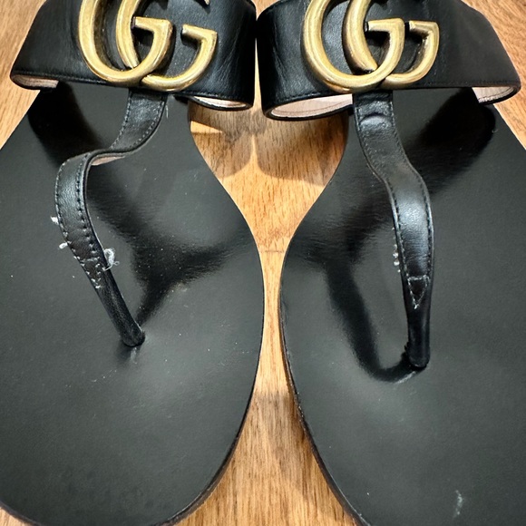 Gucci leather thong sandals with double G - Picture 4 of 5